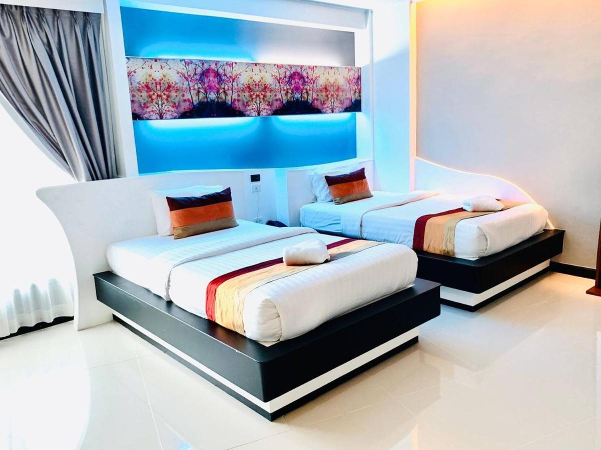 Mantra Varee Hotel Хон Каен Экстерьер фото