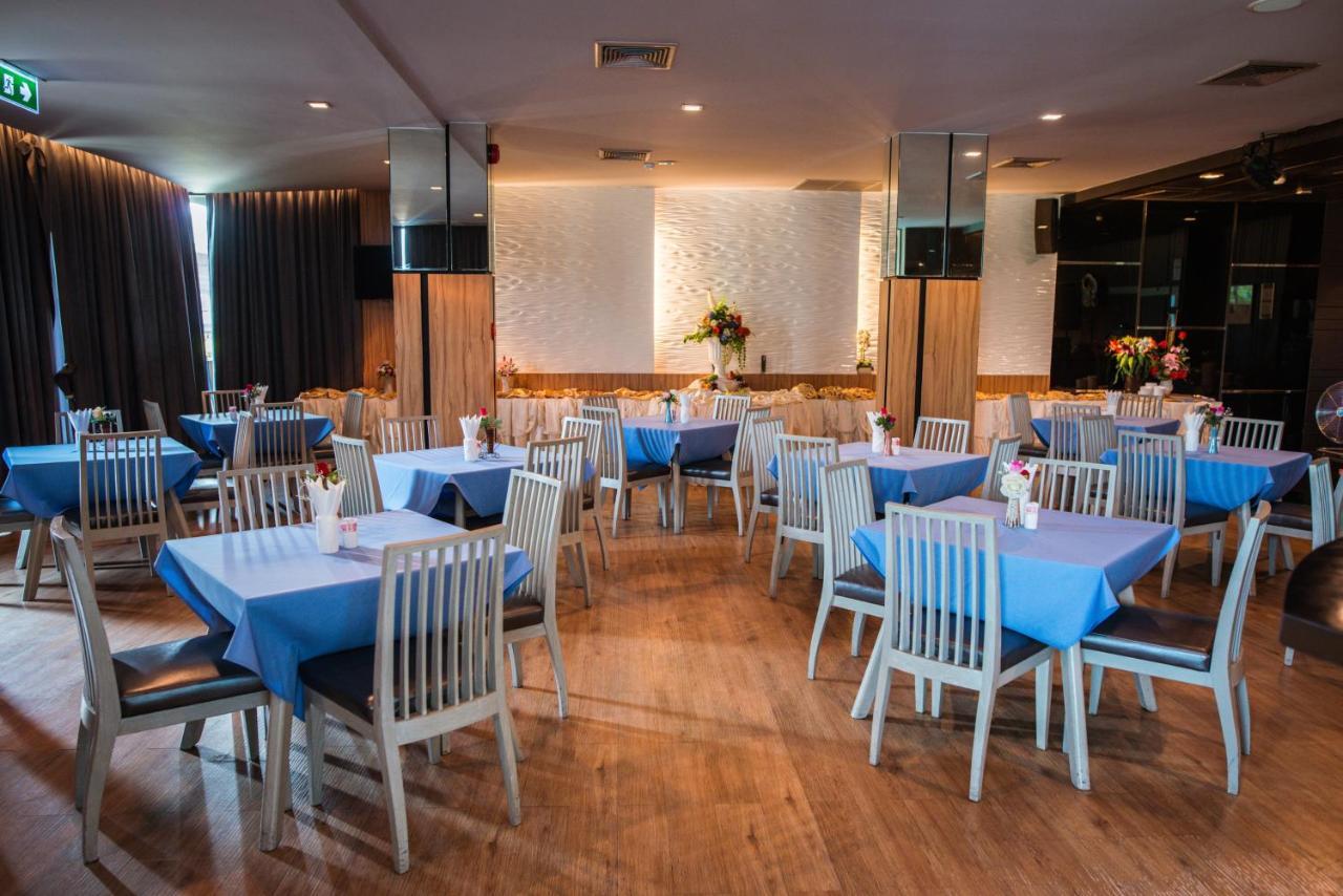 Mantra Varee Hotel Хон Каен Экстерьер фото