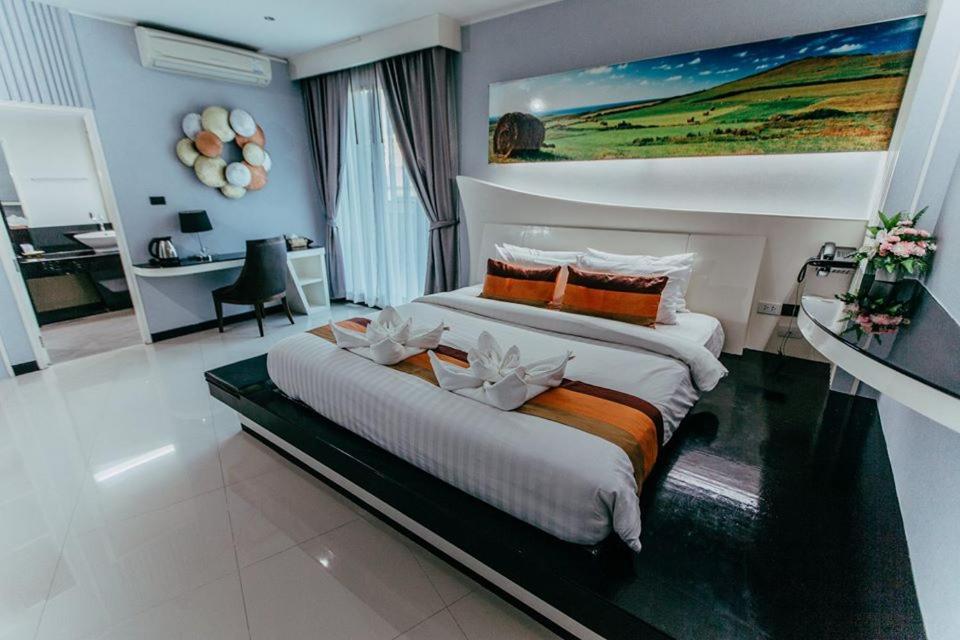 Mantra Varee Hotel Хон Каен Экстерьер фото